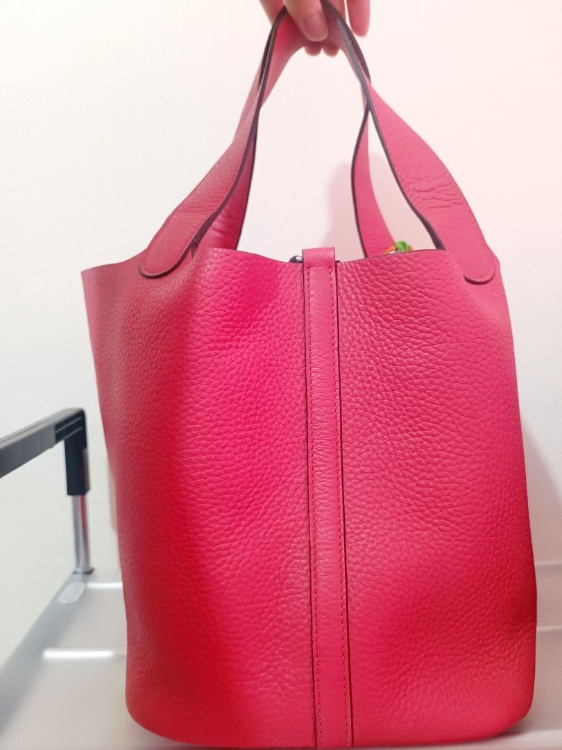 Hermes Picotin bag (Category: Luxury Bags & Wallets) located in Paranaque City. Submitted by earlylux (Listing ID 1463187315, Image 2). Description: Self authentication is advised Really nice in actual Needs cleaning No major flaw Please inspect photos for signs of usage/flaw No inclusions Normal signs of usage please manage your expectations you're buying a secondhand bag. Pm for more details No return, no refund, no exchange, no cancellation! J
