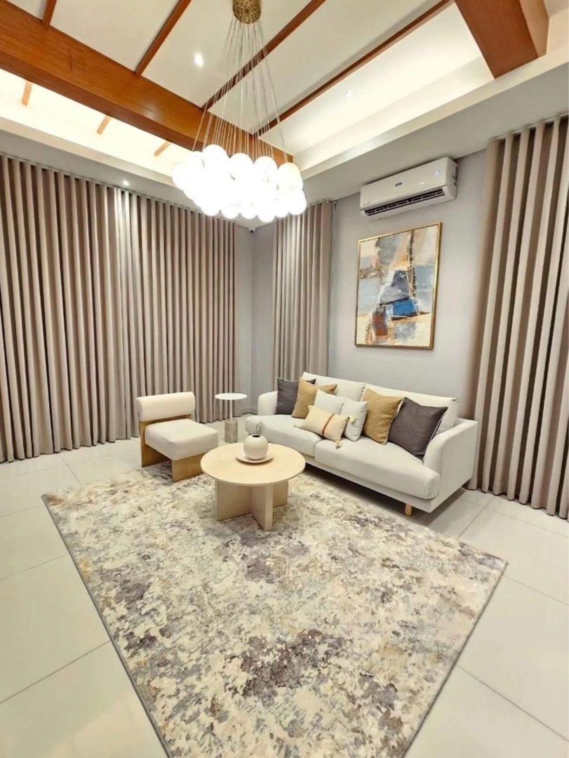 HEROES HILL QUEZON CITY (Category: House & Lot) located in Manila. Submitted by reiahs_closet (Listing ID 1463313537, Image 2). Description: FOR SALE HOUSE AND LOT FOR SALE HEROES HILLS QUEZON CITY 4 Storey Town House Across Quezon Avenue FA: 370 SQMS LA: 116 SQMS ✅️SMART HOUSE ✅️Master Bedroom + 3 Bedrooms ✅️Common Swimming pool ✅️3 Vehicle Parking ✅️Living Area direct access to the pool ✅️Common Area ✅️Dining Area ✅️Modern Kitchen ALL SMEG ✅️1 