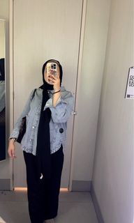 (Category: ) located in . Submitted by annewpreloved (Listing ID 1463294576, Image 1). Description: .