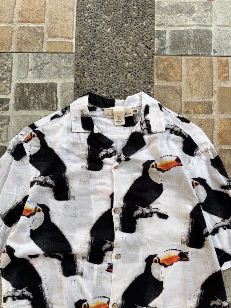 H&m Polo (Category: Tshirts & Polo Shirts ) located in Taguig. Submitted by mrwickjohn67 (Listing ID 1463317046, Image 2). Description: Excellent Condition. Issue: None Size: (in inches) Width- 22.5, Length- 28 and.