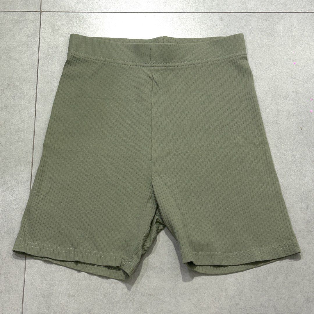 H&M Ribbed Biker Shorts - Size S (Category: Activewear) located in Manila. Submitted by humabn (Listing ID 1463279198, Image 1). Description: - Worn only once - Brand: H&M Divided - Style: Ribbed Bike Shorts - Color: Khaki Green - Material: Stretchy & Comfortable - Fit: Great for everyday wear or workouts - Size: S.