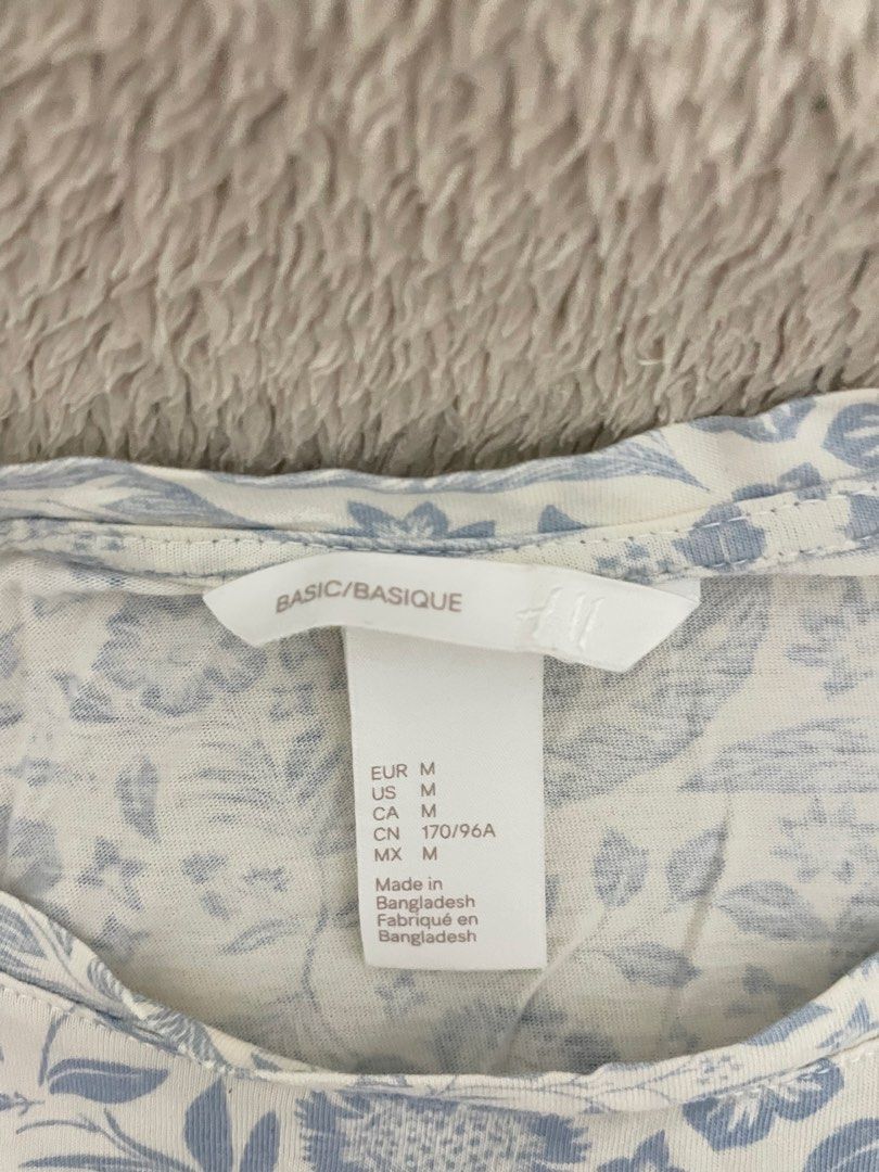 H&M shirt (Category: Shirts) located in Manila. Submitted by jasstazh (Listing ID 1463226077, Image 2). Description: 🛵 Lalamove or Jnt 💸 GCash payment 📦 SF shouldered by buyer.