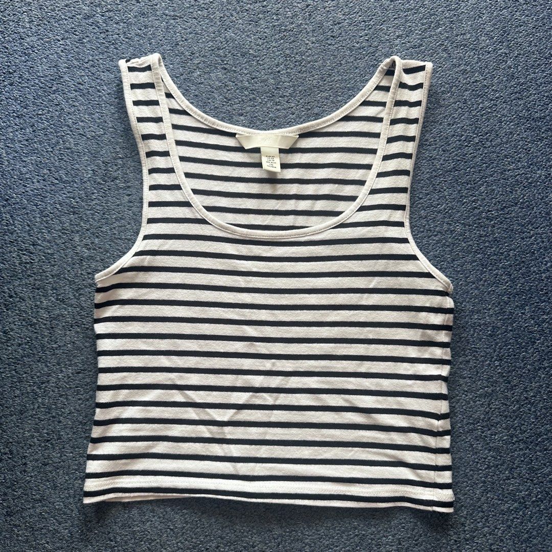 h&m sleeveless top (Category: Blouses) located in Victoria. Submitted by guci.clo (Listing ID 1463135863, Image 2). Description: .