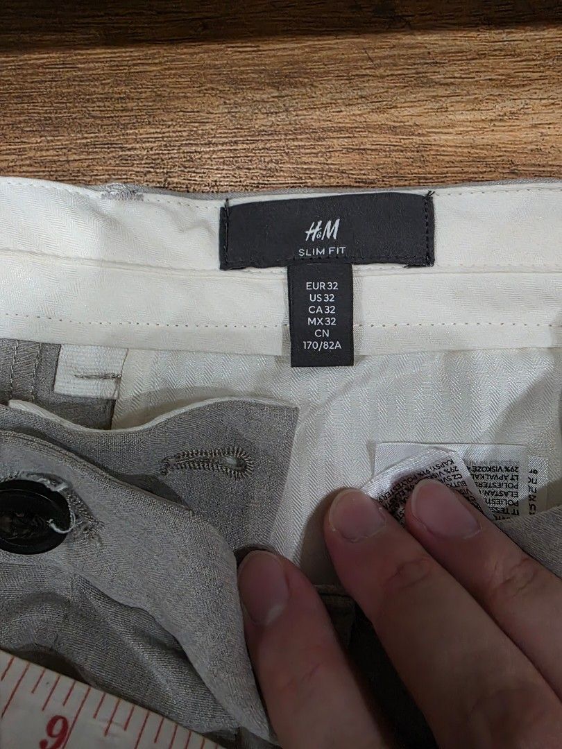 H&m smart trousers men light beige (Category: Trousers) located in Manila. Submitted by machoxmatt (Listing ID 1463188325, Image 2). Description: fitted only (no more tags) size: euro 32 waist: 17 inches length: 35.5 inches (altered) mop:bdo/gcash shipping at buyer's expense.