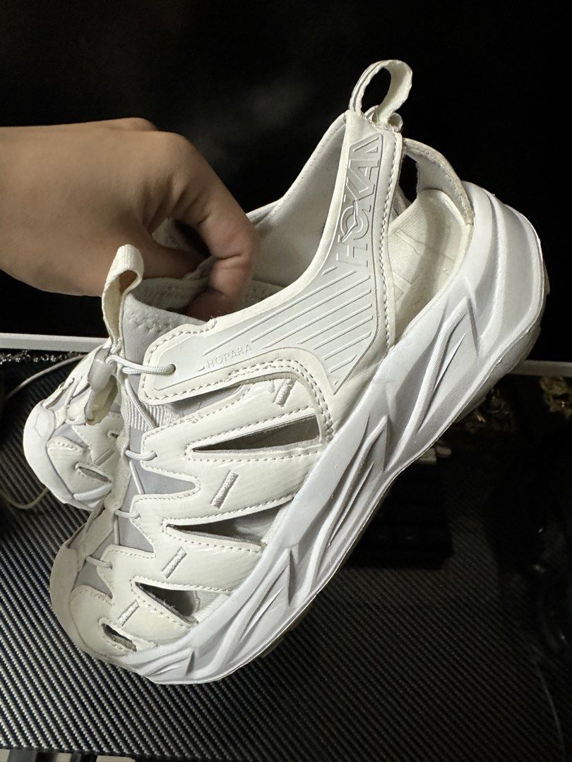 Hoka Hopara (Category: Announcements) located in Butuan. Submitted by wear.next (Listing ID 1463186482, Image 2). Description: Size 38 Authentic No box .