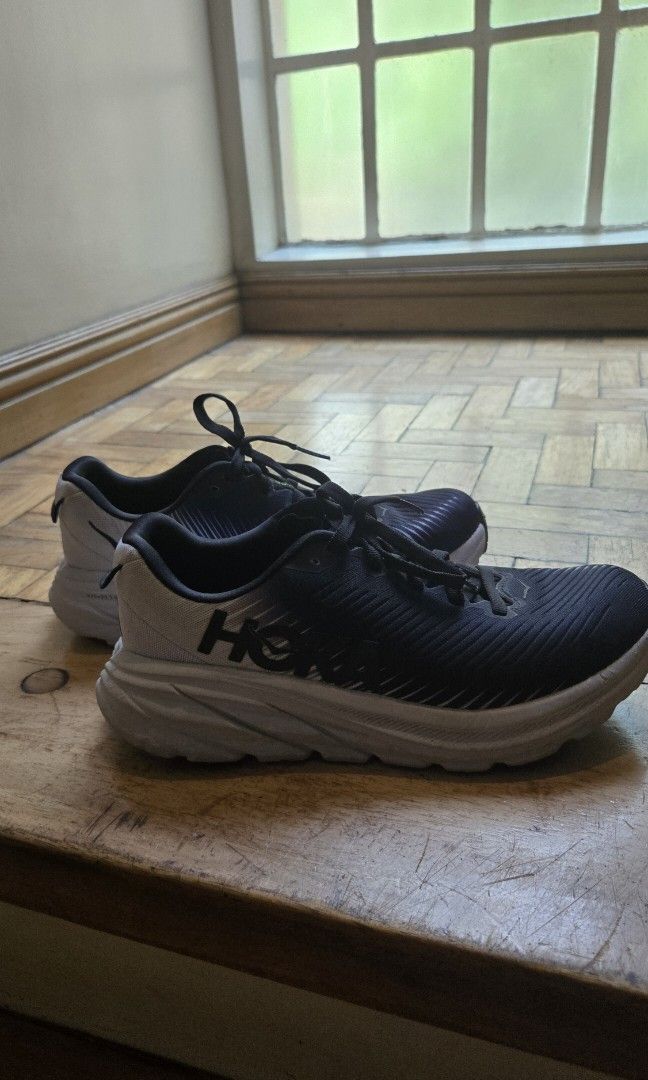 HOKA Rincon 3 (Category: Sneakers) located in Paranaque City. Submitted by xnatassha (Listing ID 1463163790, Image 2). Description: Size: 6.5 RFS: Decluttering.