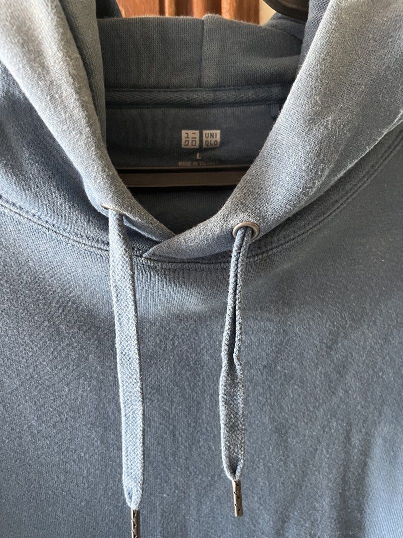 Hoodie jacket (Category: Coats, Jackets and Outerwear) located in Bacoor. Submitted by ayit. (Listing ID 1463165808, Image 3). Description: Orig personal japan gling - Brand: Uniqlo - Type: Hoodie Jacket - Color: Blue - Size: L - Condition: Good.