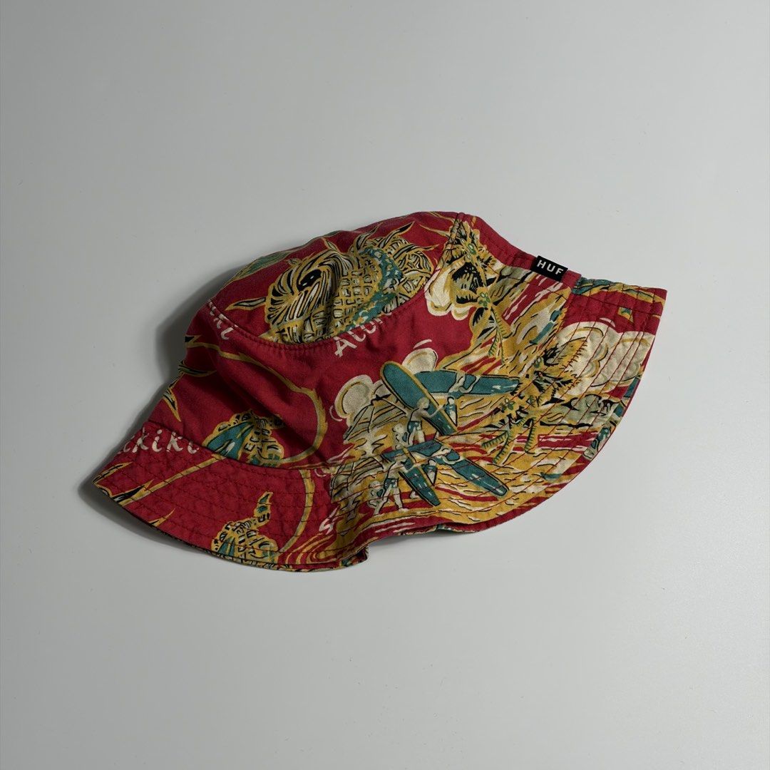 HUF Aloha Bucket Hat (Category: Caps & Hats) located in Makati City. Submitted by tulakngdamit.ph (Listing ID 1463169848, Image 1). Description: Excellent Medium to Large Fittings Authentic.