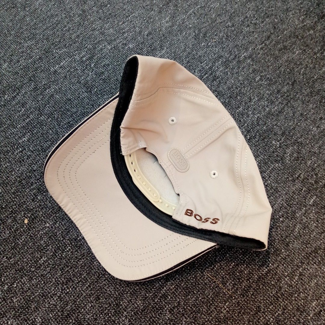 Hugo Boss Caps (2 Colors) (Category: Caps & Hats) located in Manila. Submitted by pablopresk0. (Listing ID 1463274339, Image 2). Description: FOR SALE🧢 EXCELLENT CONDITION✅ MANILA LOCATION📍 JNT/LBC/LALAMOVE📦 PM IF INTERESTED📩.