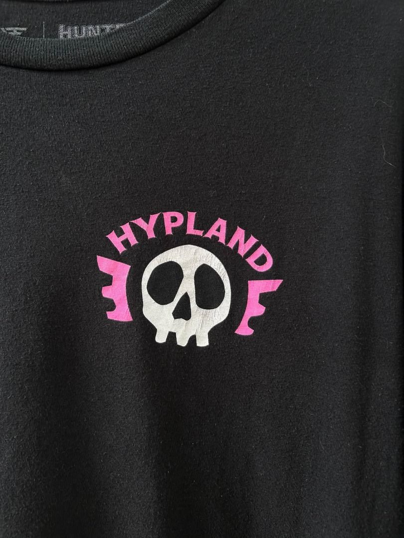 HUNTERXHUNTER (Category: Tshirts & Polo Shirts ) located in Caloocan City. Submitted by j3ngsanity (Listing ID 1463265509, Image 3). Description: 23x29.5 MINIMAL CRACK PRINT LINTS.