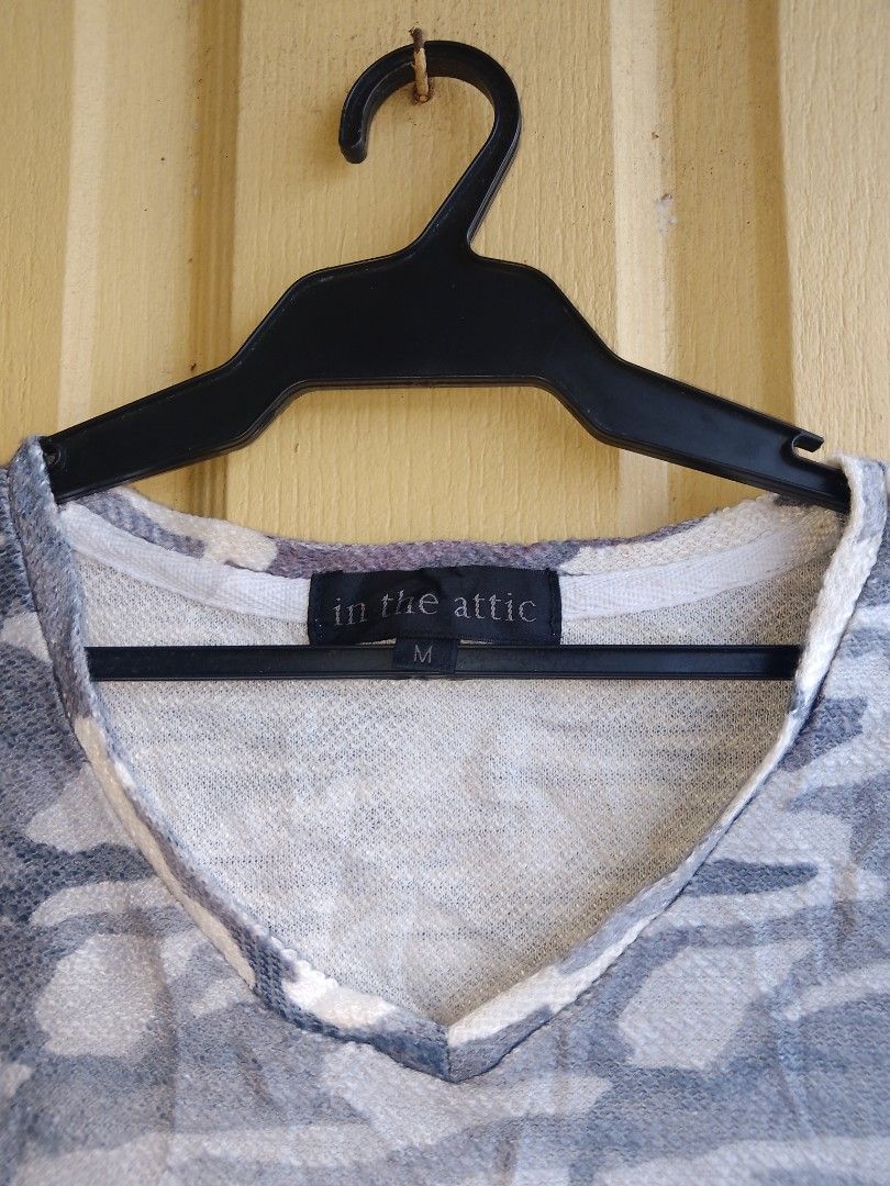 In the attic (Category: Tshirts & Polo Shirts ) located in Roxas City. Submitted by roxasrelip5800 (Listing ID 1463180034, Image 3). Description: need wash only medium.