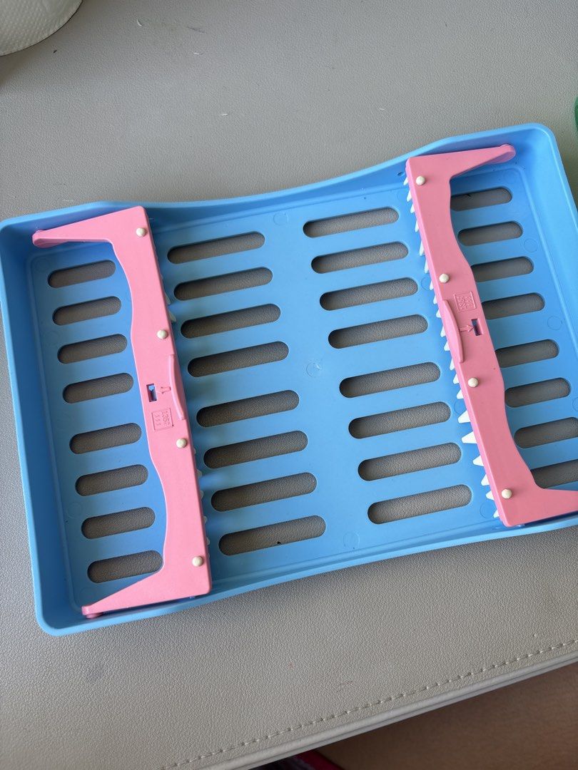 INSTRUMENT ORGANIZER/HOLDER - Autoclavable (Category: Medical Supplies & Tools) located in Quezon City. Submitted by opheliaiaia (Listing ID 1463186091, Image 1). Description: 📍UE MNL Autoclavable, 10-instrument organizer/holder. Bought from New Citizen.