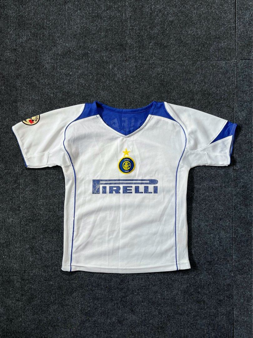 Inter Milan 2002/03 Vieri #32 Jersey (Category: Shirts) located in Los Banos. Submitted by reworn.clo2026 (Listing ID 1463136719, Image 1). Description: Best fit: XS * Width: 14 * Length: 18.5 * Good condition * Color rate: 9/10.