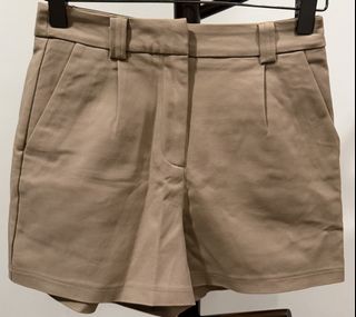 (Category: ) located in . Submitted by clothes.clothes_clothes (Listing ID 1463254343, Image 1). Description: .