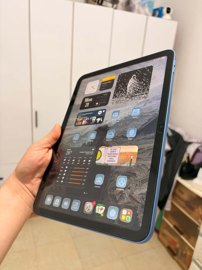 Ipad 11th Gen - 128GB - 2 weeks old (Category: iPad) located in Manila. Submitted by lucy571005 (Listing ID 1463180496, Image 2). Description: iPad 11th Gen 128GB – Like New | 2 Weeks Old Selling my iPad 11th Gen 128GB, bought brand new and only used for 2 weeks. Super clean and well taken care of. ✨ Condition: Like new, no scratches or dents 💾 Storage: 128GB 📦 Complete with original box 🔌 Original charger 📱 FREE case included 🛡️ Apple warra