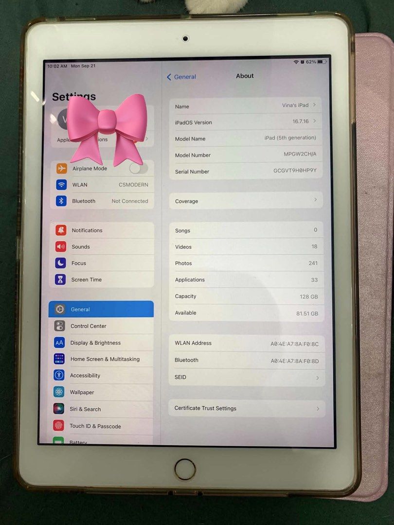 Ipad 5th gen 128gb (Category: iPad) located in Manila. Submitted by vinavillan91688 (Listing ID 1463134820, Image 3). Description: 5th gen 128gb With free pink case (shown in pics) Price still negotiable Issues: Dents lang, pero fully functional, no issues sa system RFS: Upgrade Meet up: Pwede around Biñan, Sta. Rosa, Pacita, San Pedro.