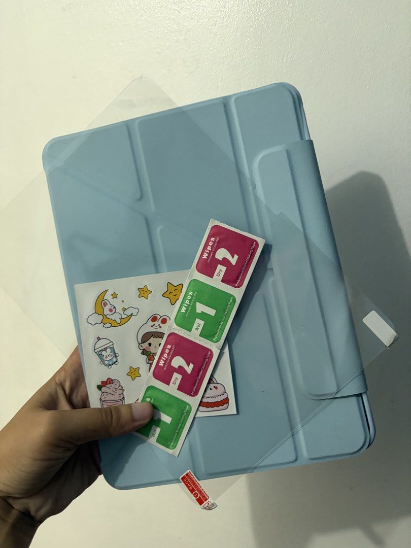 IPAD AIR M4 (2026) (Category: Cases & Sleeves) located in Manila. Submitted by mystic.drovich (Listing ID 1463172677, Image 1). Description: NEVER USED, NATAMBAK LANGGG. ASAP KASI UUWI NA NG PROVINCE..
