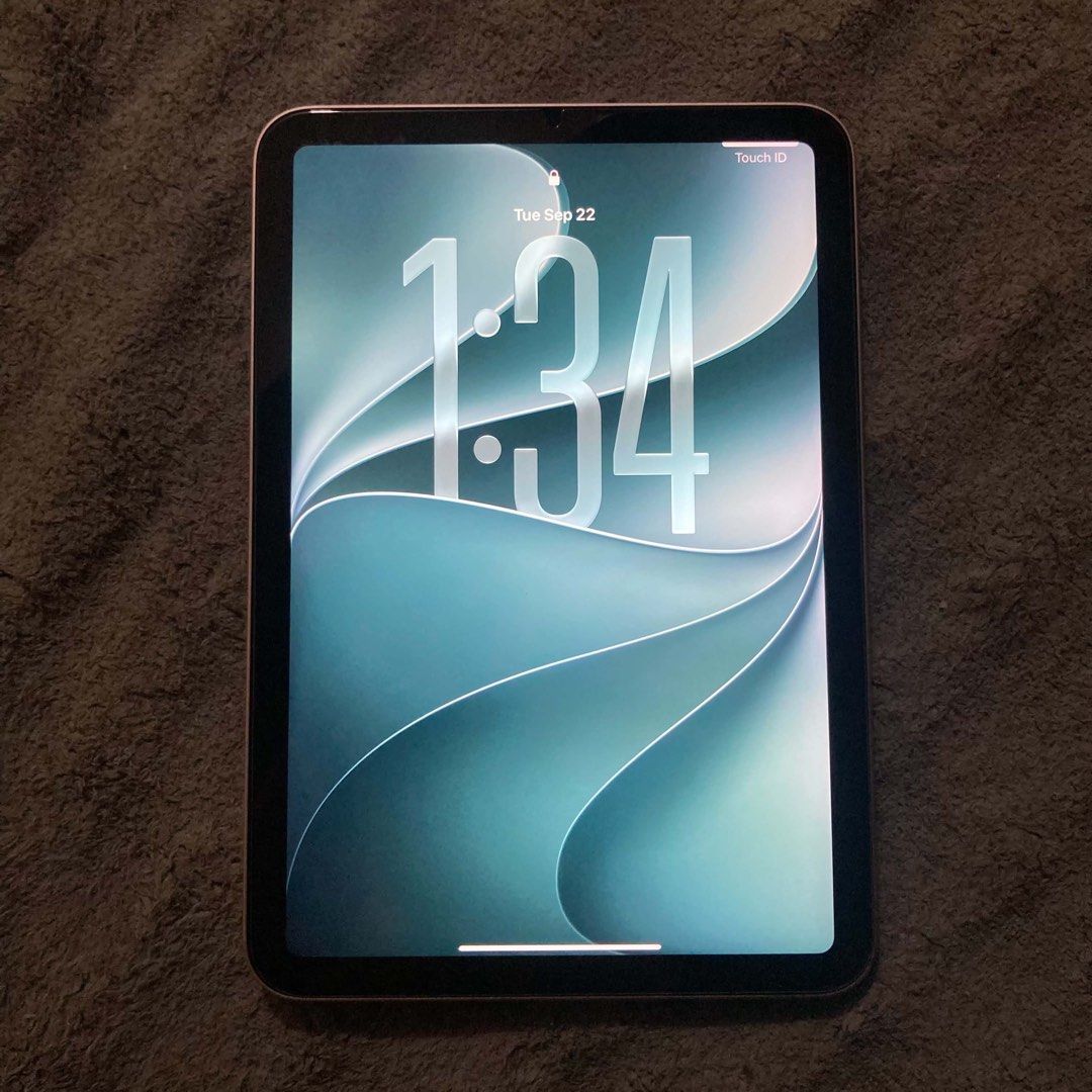 iPad Mini 6th Generation 64 GB No issue (Category: iPad) located in Manila. Submitted by silvershark-1baa51 (Listing ID 1463303550, Image 2). Description: iPad Mini 6th Generation 64 GB No issue Free case All working with minimal dents Pasay loc for meetups.
