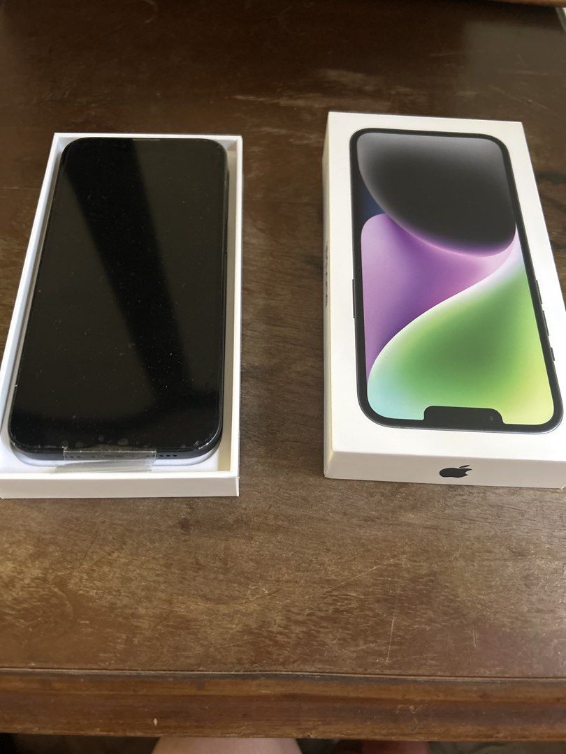 iPhone 13 (Category: iPhone 13 Series) located in Paranaque City. Submitted by borromjm84091 (Listing ID 1463323227, Image 1). Description: .