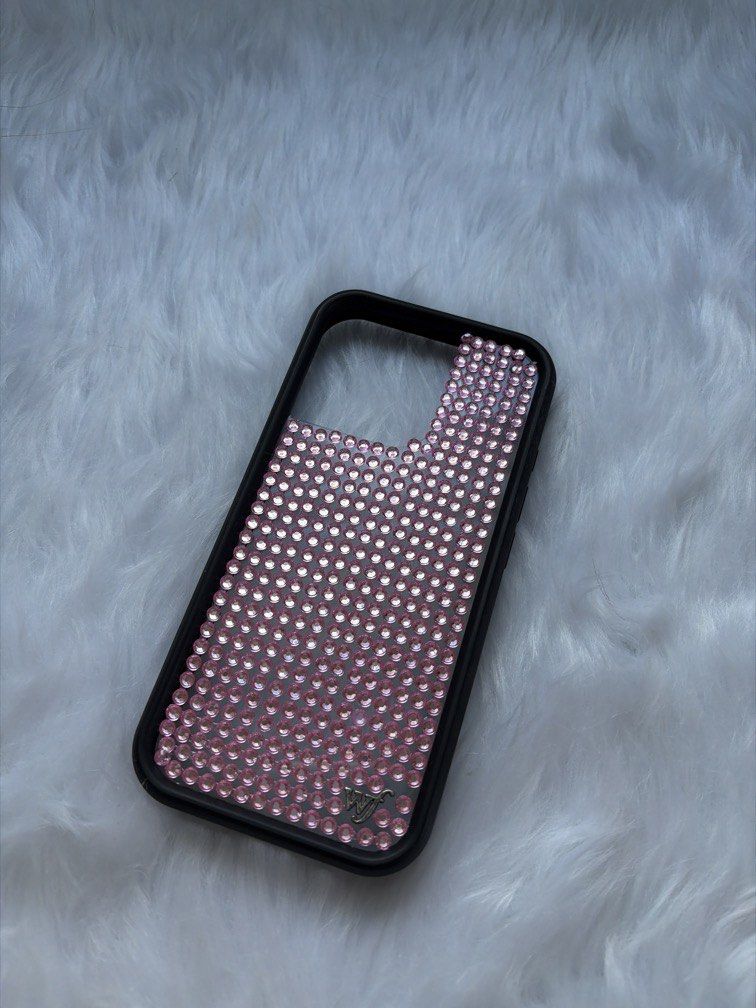 iphone 16 pro bedazzled phone case (Category: Cases & Sleeves) located in Manila. Submitted by spicyysaffron (Listing ID 1463195215, Image 1). Description: .