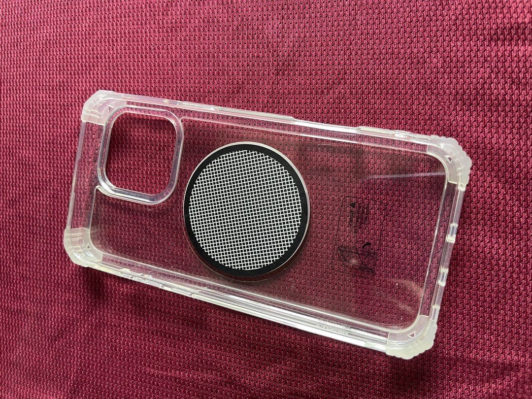 Iphone 16 pro max clear case (Category: Cases & Sleeves) located in Manila. Submitted by dstrangerthings (Listing ID 1463166405, Image 1). Description: hard clear case.