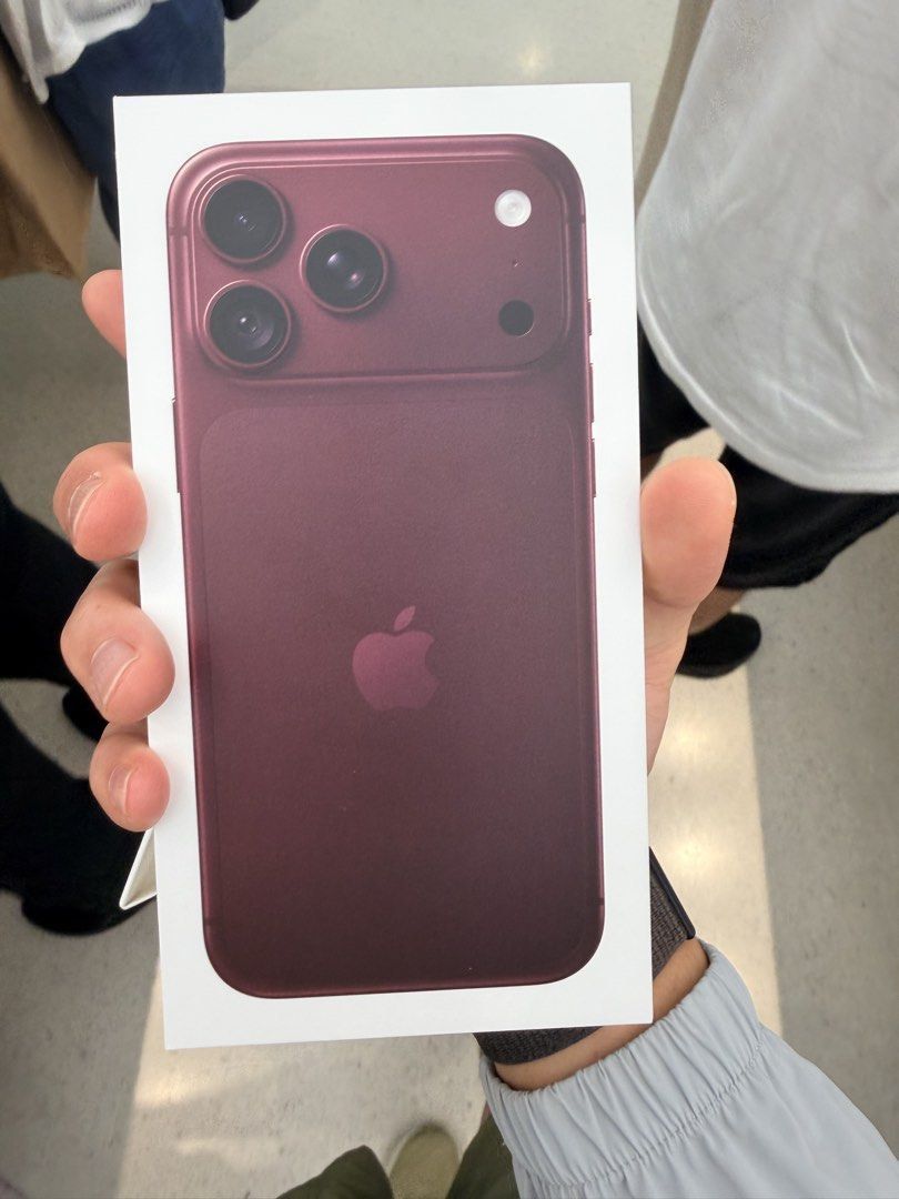 iphone 18 pro max Brand New (Category: iPhone 18 Series) located in San Juan City. Submitted by uniwyse (Listing ID 1463217658, Image 1). Description: iphone 18 pro brandnew sealed not activated 256gb 512gb 1TB 2TB iphone 18 pro max brandnew sealed not activated 256gb 512gb 1TB 2TB 100% brandnew and sealed not activated 📍 Meet-up: Metro Manila Cash on Delivery (COD) or Meet-up for a safe and hassle-free transaction..