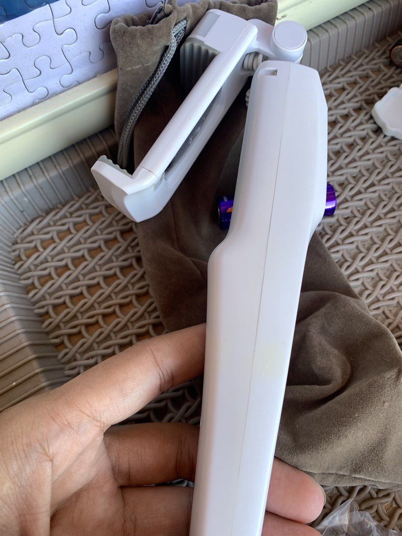 Iphone Rechargeable Selfie Stick (Category: Other Gadgets) located in Manila. Submitted by macks_toys (Listing ID 1463180356, Image 2). Description: 📌You may send DM for your inquiries. ✨KINDLY CHECK EACH DETAILS✨ 🔳 From Japan/UK Surplus items 🔳 Still new and working 🔳 Manage your expectations since it’s preloved and from Surplus Items 🔳 WYSIWYG ✨ Thank you! ✨ .