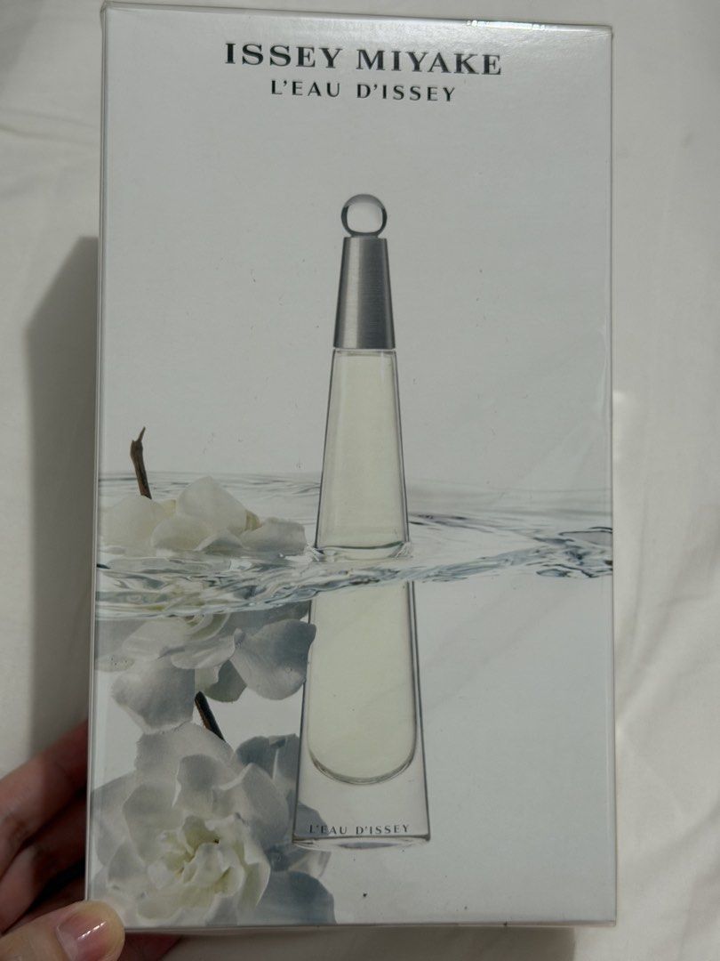 Issey Miyake Eau de Toilette Gift Set (Category: Fragrance & Deodorants) located in Quezon City. Submitted by missblogful (Listing ID 1463296022, Image 3). Description: - Issey Miyake L'Eau D'Issey Duo Nomade Gift Set - Brand New, Unopened, and Sealed - Set includes: 100ml Eau de Toilette and 25ml Eau de Toilette - Original Retail Price: P6,950.00 from Rustans .