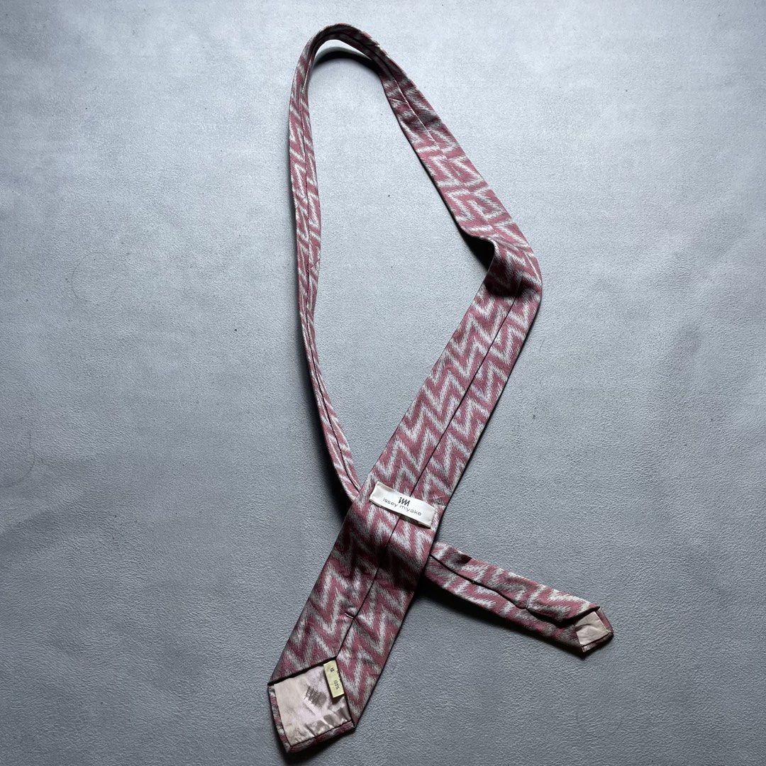 ISSEY MIYAKE NECK TIE (Category: Ties) located in Manila. Submitted by revise.ph_ (Listing ID 1463236652, Image 3). Description: ISSEY MIYAKE NECK TIE Made in JAPAN Length:51 Width:3.5 Issue:None Price:1,500 Free shipping via jnt.