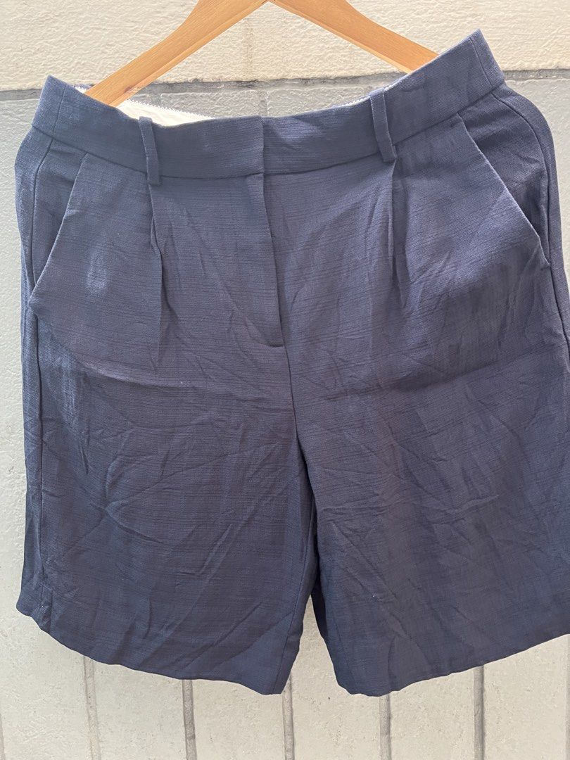 J. Crew Navy Pleated Shorts (Category: Shorts) located in Manila. Submitted by mkjah (Listing ID 1463276432, Image 2). Description: J. Crew Navy Pleated Shorts linen blend Size: (W) 29-30 (L) 19 (Lo) 11.5 (Thigh) 12 (Inseam) 8 (Rise) 10 Color may vary due to lighting Good condition 9/10 Price 550 plus shipping Please manage your expectations before placing your order. Please note that there may be stains or anything. the pictures will be posted, 
