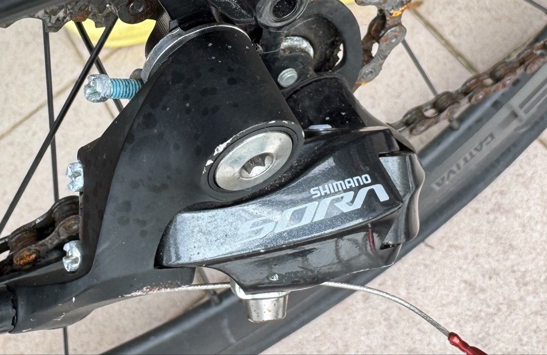 Java Siluro3 （分類：單車）位於 Hong Kong。 由 likeung88 提交（商品編號 1463136928，圖片 3）。簡介： Java siluro3 size 51, sora 變速，半油壓碟剎，沒有前輪，鏈條需更換，更多資料請看圖片，謝謝。大埔交收。。