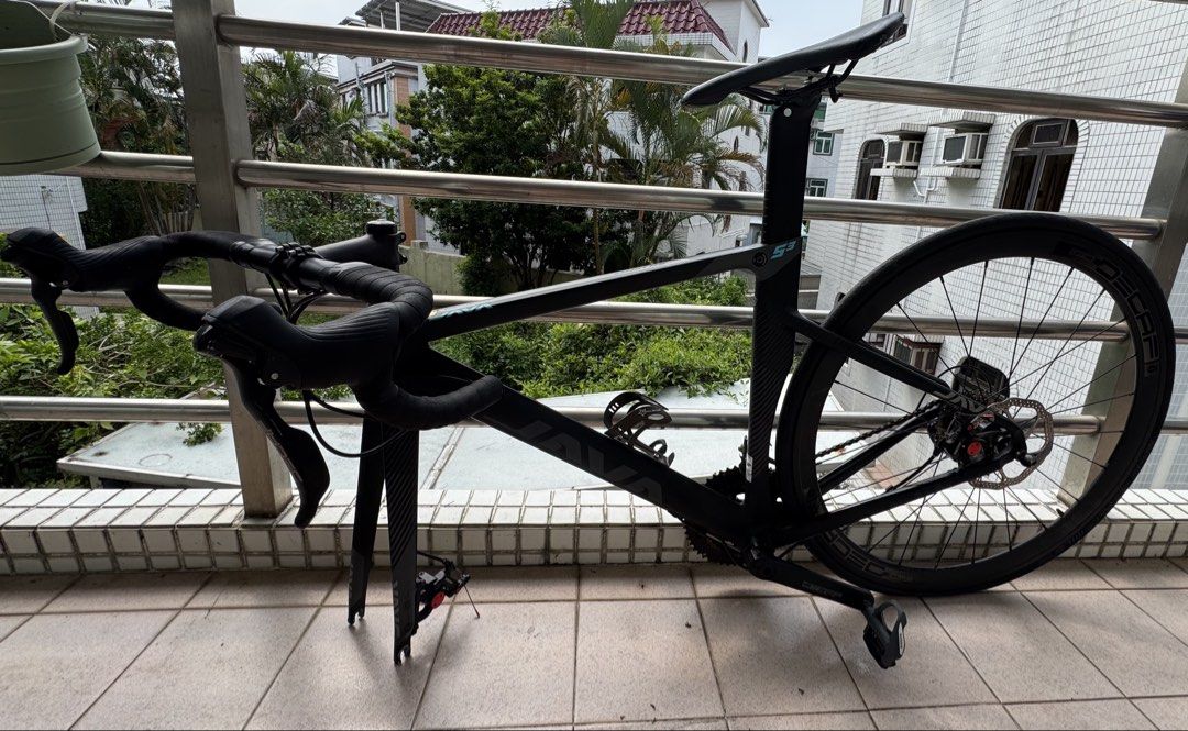 Java Siluro3 （分類：單車）位於 Hong Kong。 由 likeung88 提交（商品編號 1463136928，圖片 1）。簡介： Java siluro3 size 51, sora 變速，半油壓碟剎，沒有前輪，鏈條需更換，更多資料請看圖片，謝謝。大埔交收。。