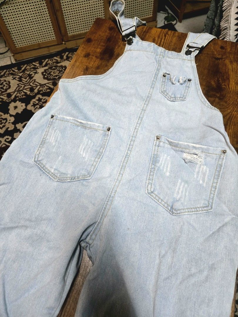 Jeans Overall (Category: Jeans) located in Manila. Submitted by oki.ukay (Listing ID 1463226647, Image 2). Description: .