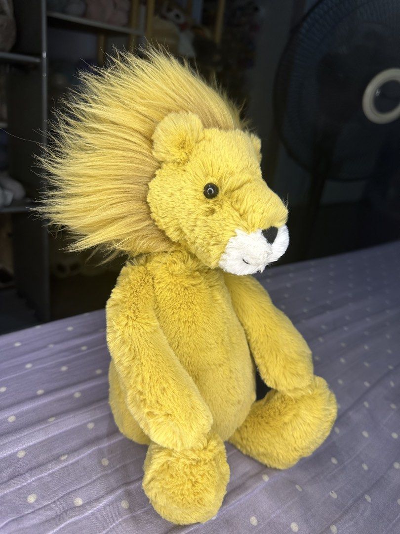 Jellycat 2nd Gen Bashful Lion Stuffed Toy (Category: Plushies & Soft Toys) located in Pasig City. Submitted by katplush_superlove (Listing ID 1463238007, Image 2). Description: What you see in the photos is what you’ll get. The quality is top notch, like new. Lalamove possible. Pasig City loc. J&T is also an option. Payment first. .