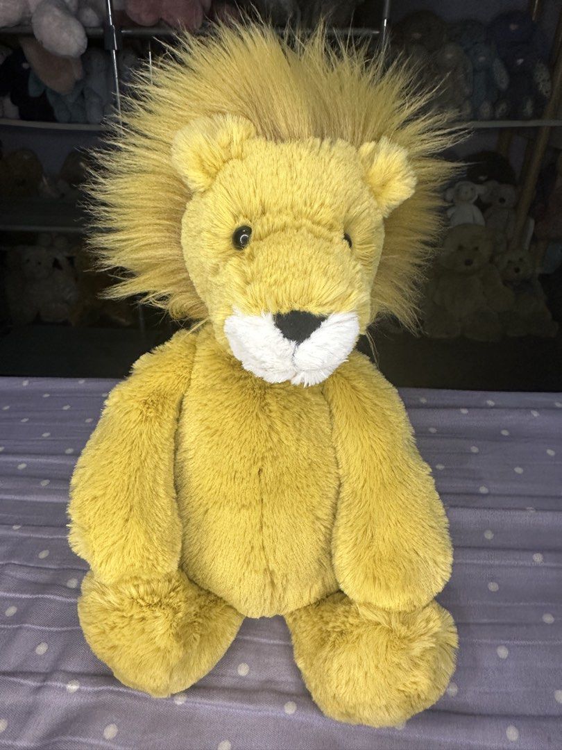 Jellycat 2nd Gen Bashful Lion Stuffed Toy (Category: Plushies & Soft Toys) located in Pasig City. Submitted by katplush_superlove (Listing ID 1463238007, Image 1). Description: What you see in the photos is what you’ll get. The quality is top notch, like new. Lalamove possible. Pasig City loc. J&T is also an option. Payment first. .