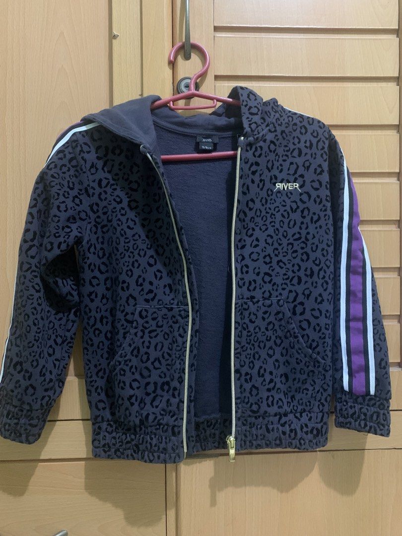 JOGGING PANTS & JACKET (Category: Babies & Kids Fashion) located in Calamba. Submitted by happy_lindzyp (Listing ID 1463130499, Image 3). Description: For girls 4-6 years old depends how big the kid is. Still in a very good condition. .