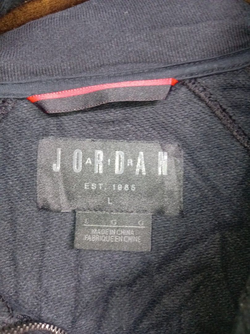 Jordan hoodie (Category: Activewear) located in Malaybalay. Submitted by cjsv0228 (Listing ID 1463137753, Image 3). Description: Jordan hoddie like new non issue Size large on tag Dimes 19x27 850 freeship..