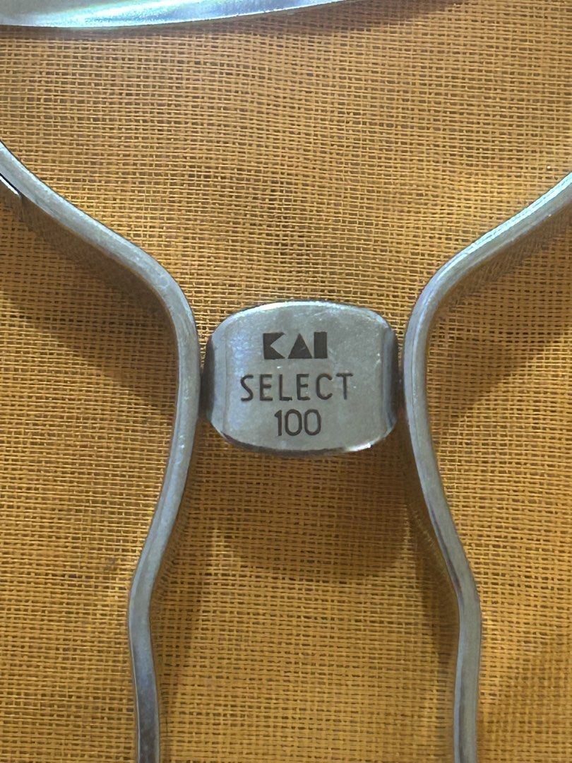 Kai peeler and stainless steel bench scraper (Category: Knives & Chopping Boards) located in Bulacan. Submitted by ourdailybreads (Listing ID 1463184016, Image 2). Description: .