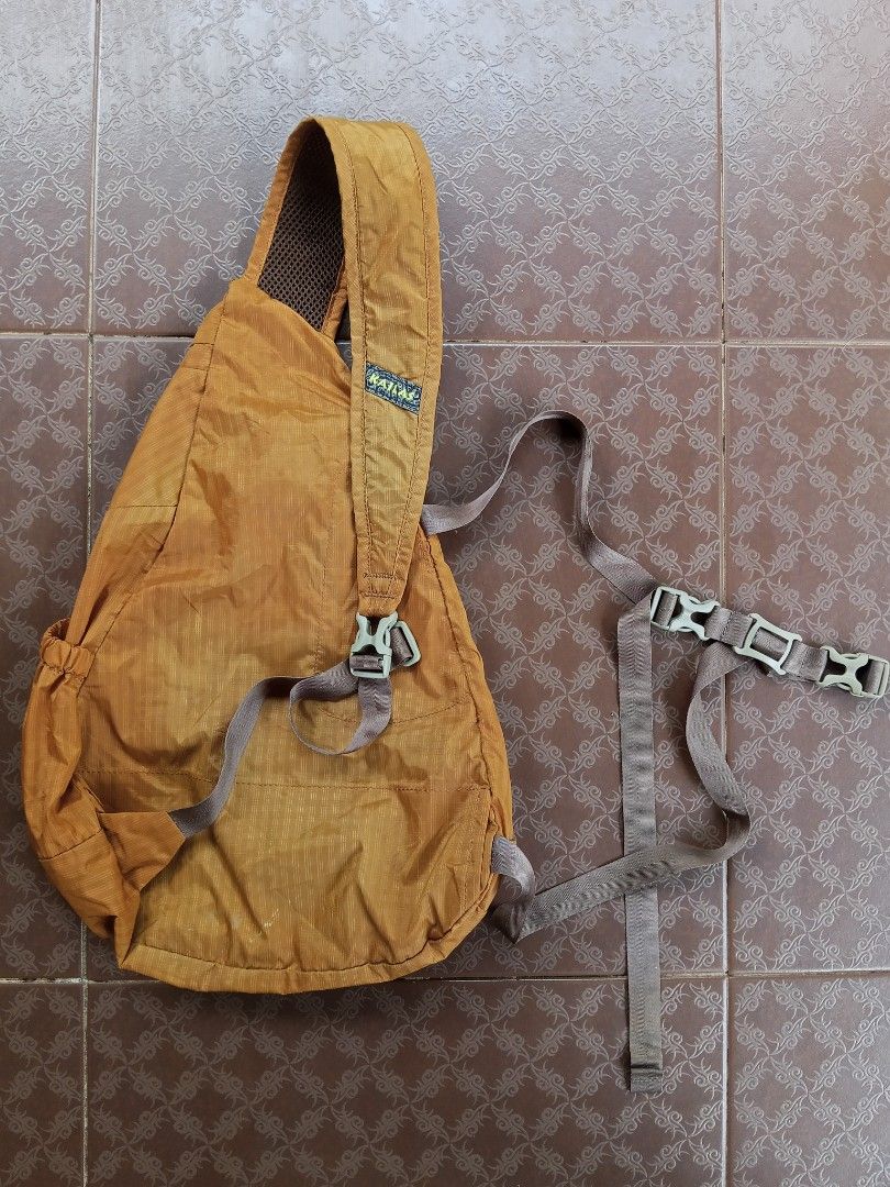 KAILAS Lightweight Sling Bag - Orange (Category: Sling Bags) located in Davao. Submitted by carnopaul76938 (Listing ID 1463323449, Image 2). Description: - Orange KAILAS sling bag - Lightweight and durable material - Adjustable strap with buckle - Main compartment with zippered closure - Small zippered pocket on the front - Ideal for day trips or travel - Easy to carry.