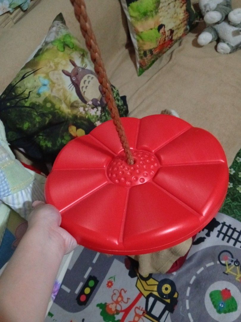 Kids swing (Category: Infant Playtime) located in Cainta. Submitted by ziannika28 (Listing ID 1463140948, Image 3). Description: Preloved please manage your expectations still in good condition rfs: ayaw na ng anak ko.