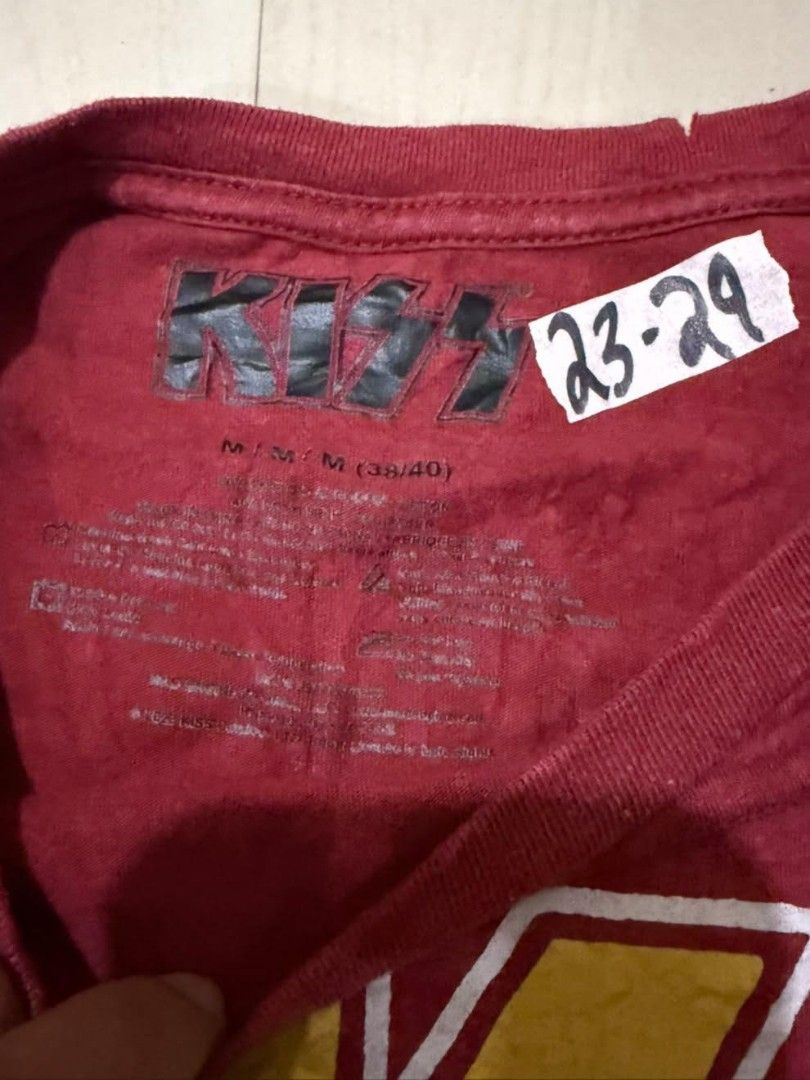 KISS (Category: Activewear) located in Manila. Submitted by luckyeagle-cd5bf5 (Listing ID 1463261113, Image 3). Description: .