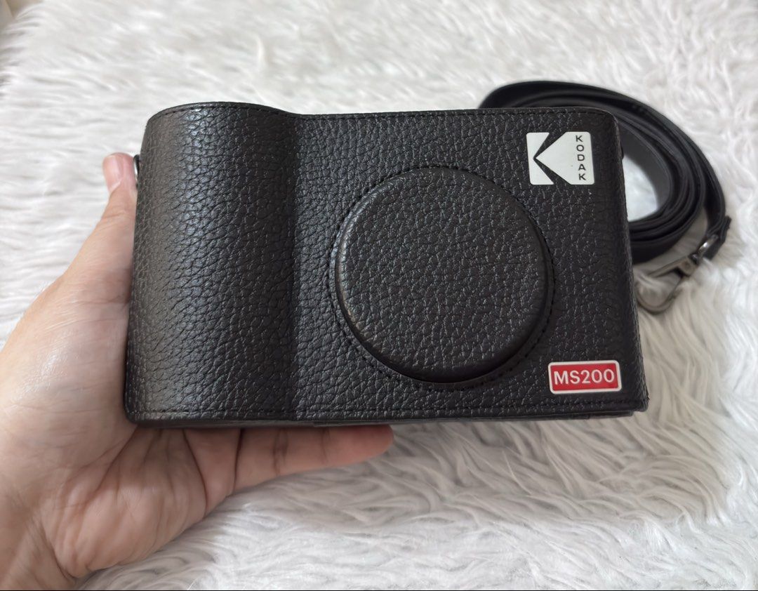 Kodak Mini Shot 2 Era (MS200) Leather Case (Category: Cameras) located in Paranaque City. Submitted by dalle_closet (Listing ID 1463179573, Image 2). Description: slightly used pa ito for Kodak Mini shot 2.