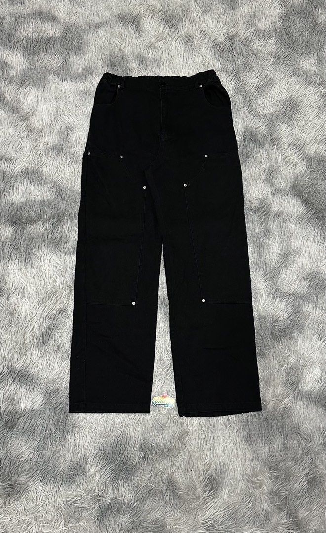 KREATE Black Double Knee Cargo Pants (Category: Jeans) located in Manila. Submitted by paulovenegaskalakal2020 (Listing ID 1463149507, Image 1). Description: For sale! Kalakal Kreate double knee carpenter pants Garterized Large Size- 29 to 35 Length- 40.5 inches Thigh- 12 inches Knee- 10 inches Leg opening- 8.5 inches Good as new MINE 1,680 +sf.
