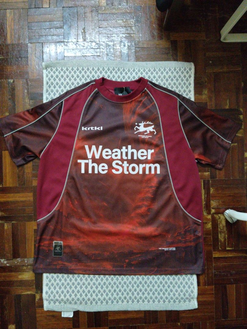 KRTKL HELL WIND (Category: Tshirts & Polo Shirts) located in Kuala Lumpur. Submitted by ceo.bundle (Listing ID 1463292055, Image 1). Description: pit 24 labuh 27 on tag size M condition 9/10 minor crack kat backhit ade tag ade dust bag.