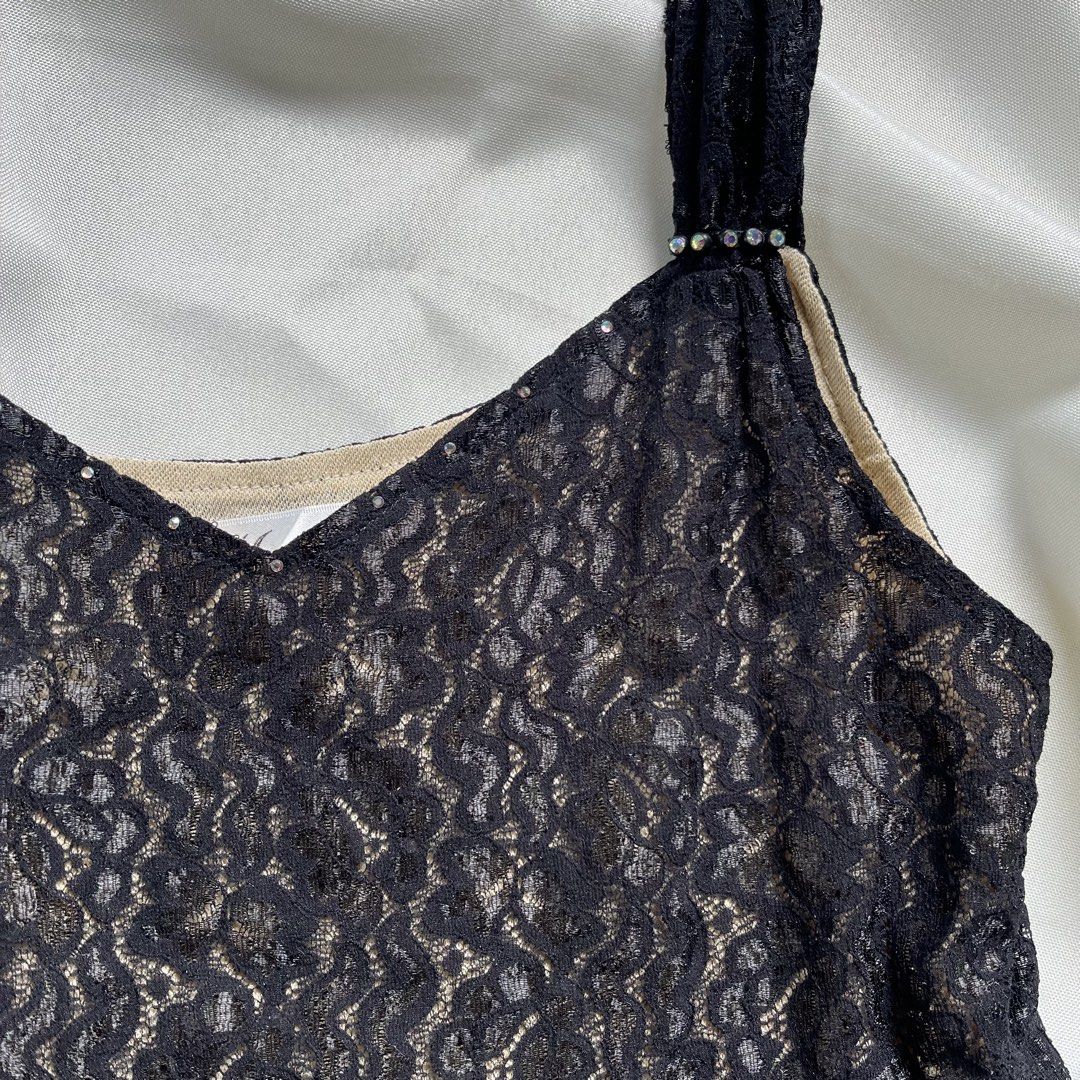 Lace Cami Top (Category: Sleeveless) located in Santo Tomas. Submitted by closetklo (Listing ID 1463248123, Image 3). Description: Like new No flaws Size: s-m.