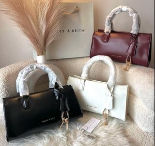 (Category: ) located in . Submitted by mjmbagsandwatches (Listing ID 1463173598, Image 1). Description: .