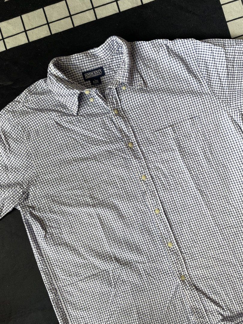 Lands' End Blue Gingham Seersucker Button-Down Shirt (Category: Formal Shirts) located in Naga. Submitted by curatedslips (Listing ID 1463286097, Image 2). Description: Lands’ End Button-Down Polo 📏 24x29.