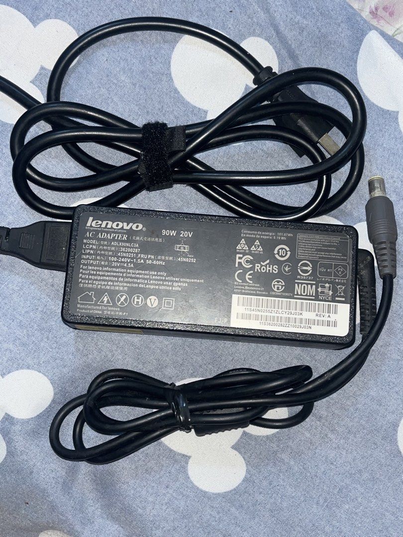 Lenovo Charger (Category: Laptops & Notebooks) located in Manila. Submitted by 406kart79921 (Listing ID 1463229498, Image 1). Description: .