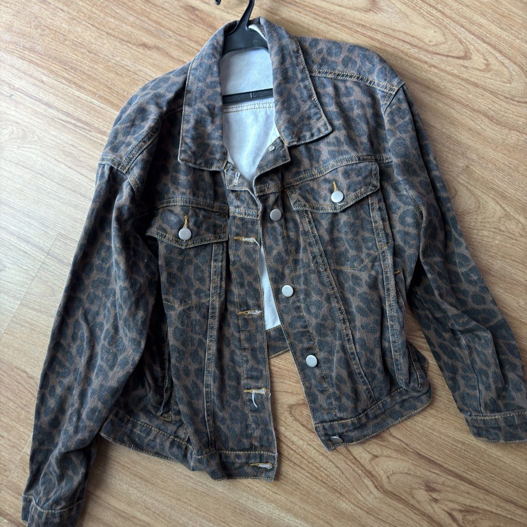 Leopard Print Denim Jacket and Jeans Set (Category: Coats, Jackets and Outerwear) located in Paranaque City. Submitted by jlfc_onlineshop (Listing ID 1463187846, Image 3). Description: - leopard print denim jacket and matching jeans set. Used once Discount applicable for multiple items No WW photos, No Stains Payment-first basis Bpi/Maya only.