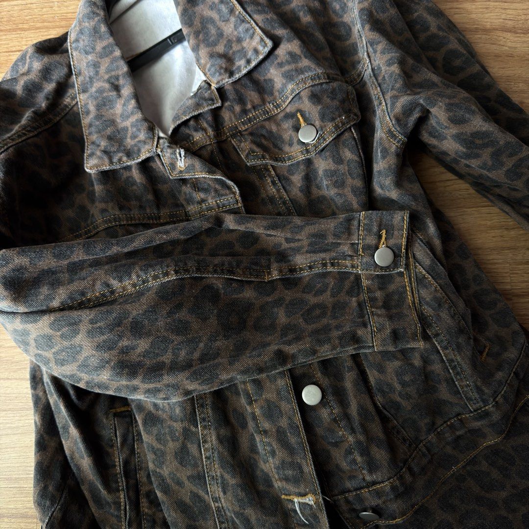 Leopard Print Denim Jacket and Jeans Set (Category: Coats, Jackets and Outerwear) located in Paranaque City. Submitted by jlfc_onlineshop (Listing ID 1463187846, Image 2). Description: - leopard print denim jacket and matching jeans set. Used once Discount applicable for multiple items No WW photos, No Stains Payment-first basis Bpi/Maya only.